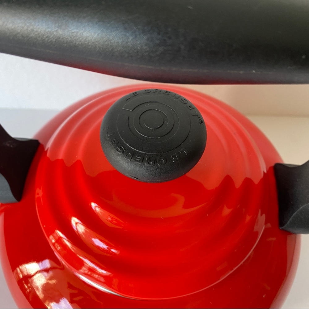 Le Creuset Cherry Red Whistling Kettle - Picture 2 of 11